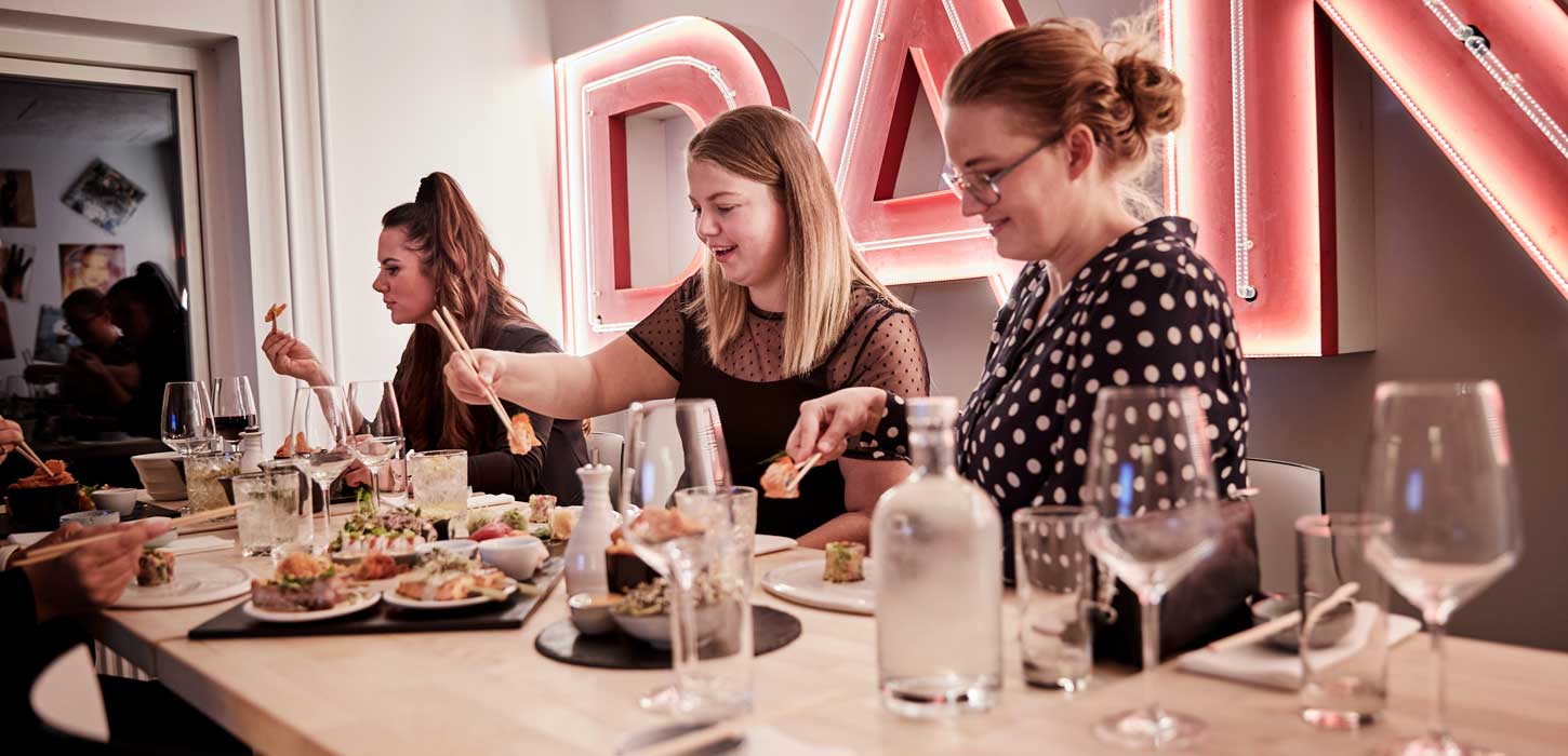 Yutaka Spisehus & Take Away