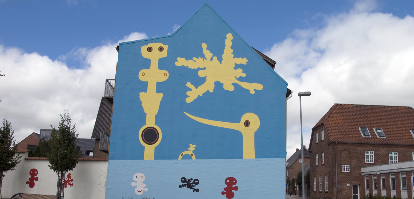 Kvinde, sky, fugl Brande gavlmaleri