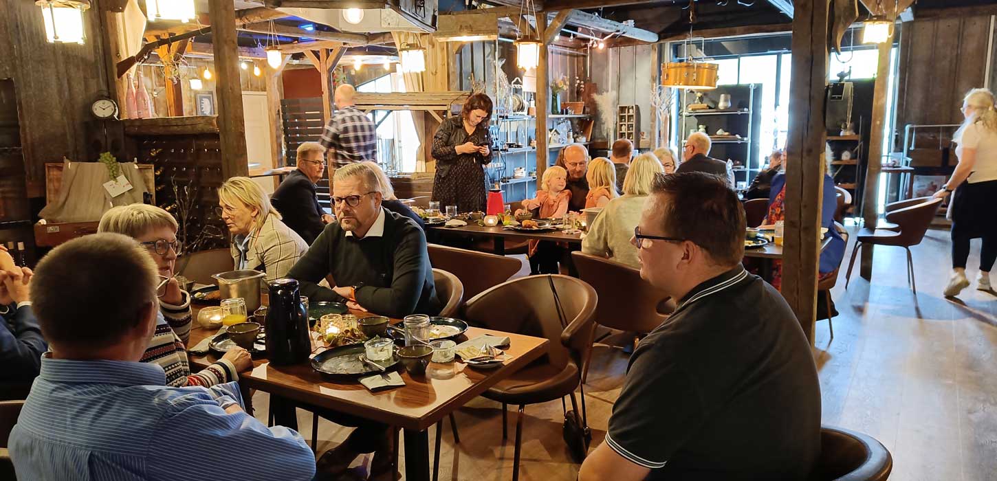 Dirty Ranch Steakhouse